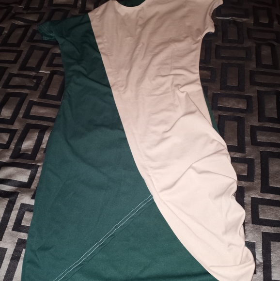 Clothes - Picture 3 of 5